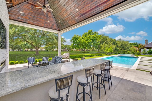 5230 Westgrove Drive, Dallas, TX 75248