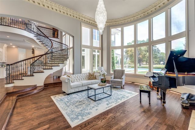 5230 Westgrove Drive, Dallas, TX 75248