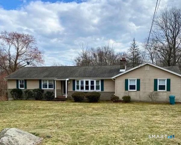 16 Wedgewood Drive, Woodbridge, CT 06525