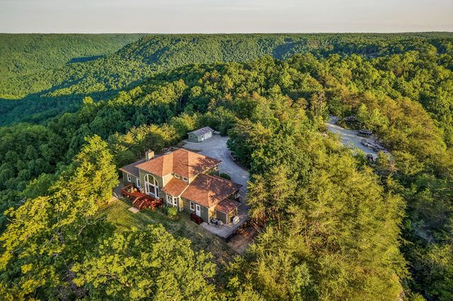 275 Buckeye Ln, Wilder, TN 38589
