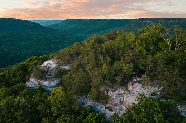 275 Buckeye Ln, Wilder, TN 38589