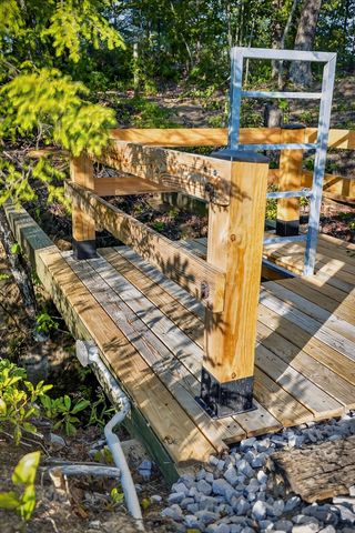 275 Buckeye Ln, Wilder, TN 38589