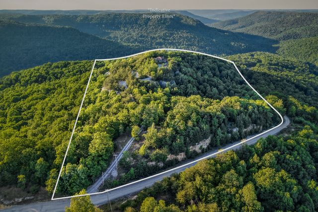 275 Buckeye Ln, Wilder, TN 38589