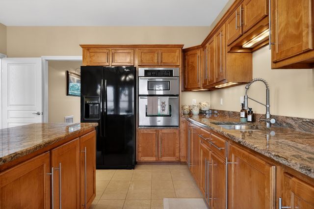 275 Buckeye Ln, Wilder, TN 38589