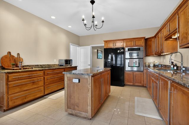 275 Buckeye Ln, Wilder, TN 38589