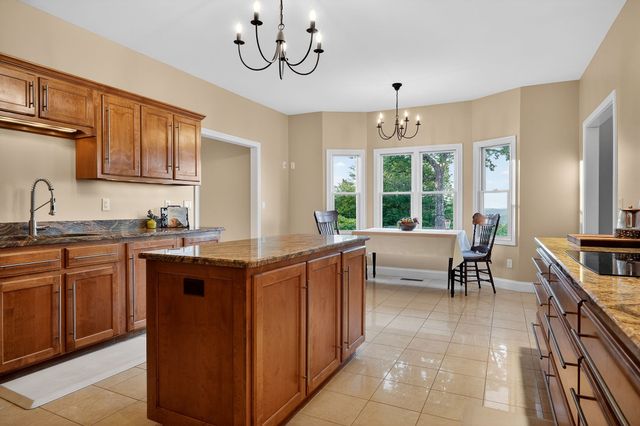 275 Buckeye Ln, Wilder, TN 38589