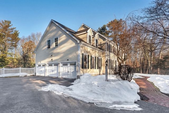 15 Wadsworth Way, Sharon, MA 02067