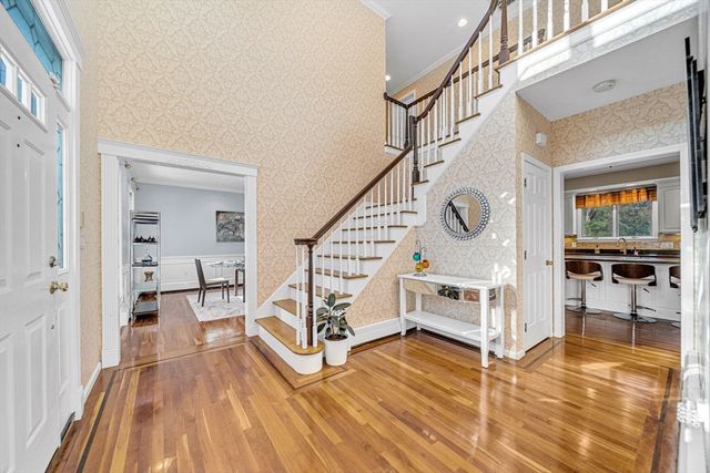 15 Wadsworth Way, Sharon, MA 02067