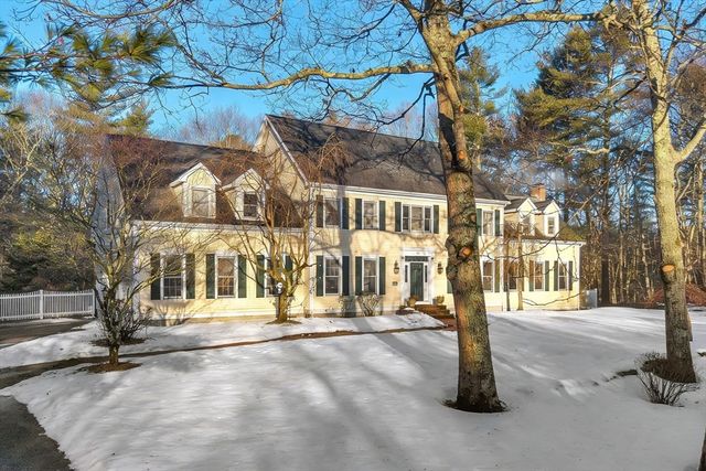 15 Wadsworth Way, Sharon, MA 02067