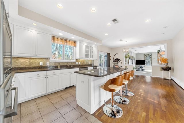 15 Wadsworth Way, Sharon, MA 02067