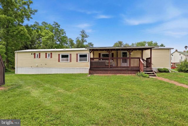 157 LINDA DR, New Oxford, PA 17350