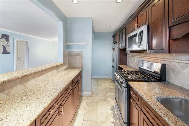 2 Soundview Avenue 2D, White Plains, NY 10606