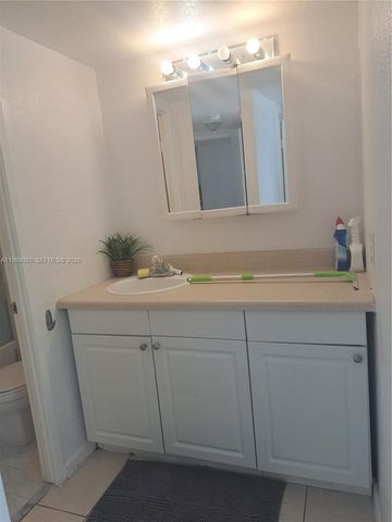 1351 NE Miami Gardens Dr 1723E, Miami, FL 33179