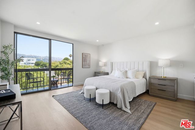325 N Oakhurst Drive 405, Beverly Hills, CA 90210