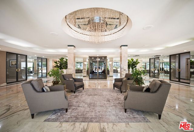 325 N Oakhurst Drive 405, Beverly Hills, CA 90210