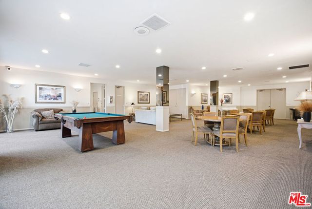 325 N Oakhurst Drive 405, Beverly Hills, CA 90210