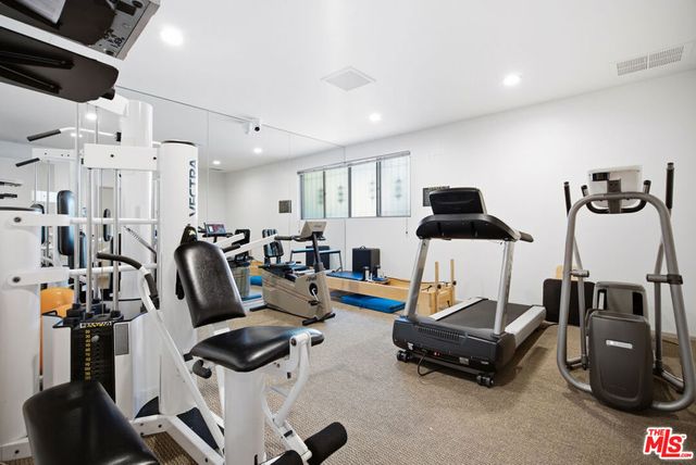 325 N Oakhurst Drive 405, Beverly Hills, CA 90210