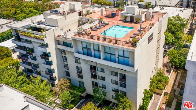 325 N Oakhurst Drive 405, Beverly Hills, CA 90210