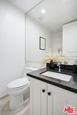 325 N Oakhurst Drive 405, Beverly Hills, CA 90210