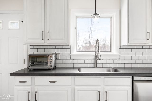 2934 Haverhill Drive, Indianapolis, IN 46240