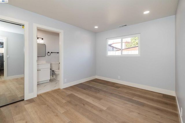 9644 D St, Oakland, CA 94603