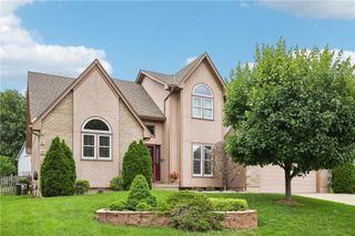 1083 NE Greenwood Court, Blue Springs, MO 64014