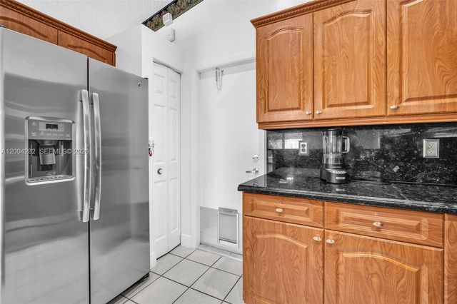 1600 Salerno Circle, Weston, FL 33327