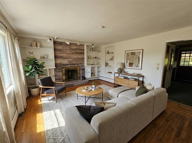 181 Brayton Avenue, Cranston, RI 02920
