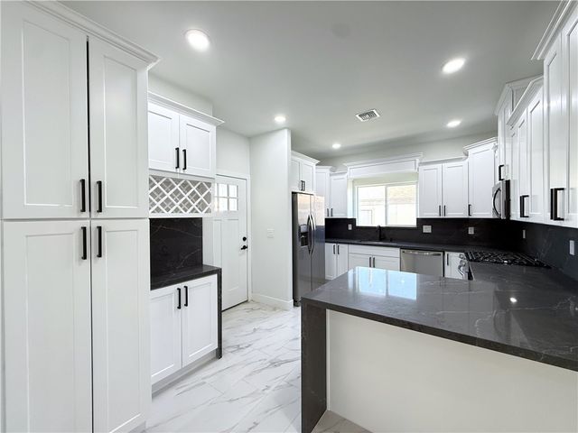 2111 Bermuda Drive, Bullhead City, AZ 86442