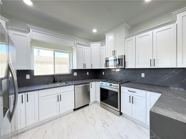 2111 Bermuda Drive, Bullhead City, AZ 86442