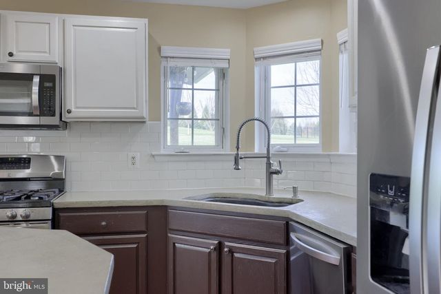 80 E SUMMIT DR, Littlestown, PA 17340