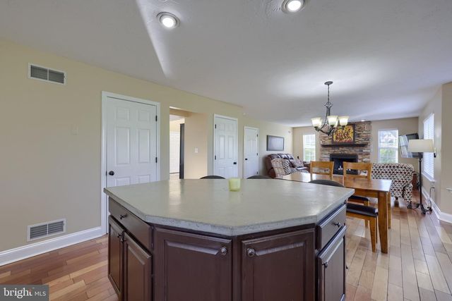 80 E SUMMIT DR, Littlestown, PA 17340