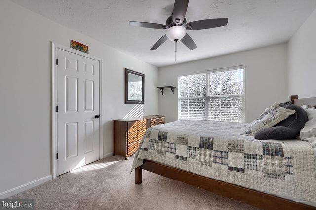 80 E SUMMIT DR, Littlestown, PA 17340