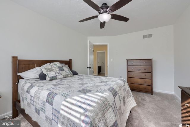 80 E SUMMIT DR, Littlestown, PA 17340