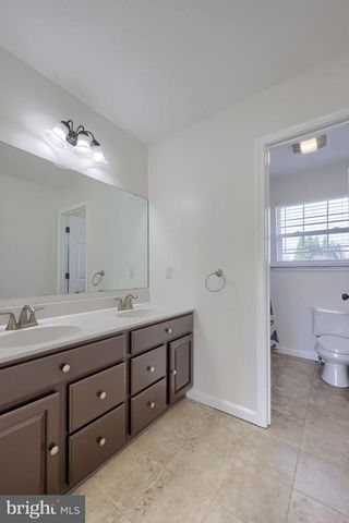 80 E SUMMIT DR, Littlestown, PA 17340