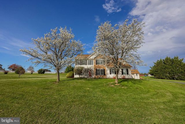 80 E SUMMIT DR, Littlestown, PA 17340