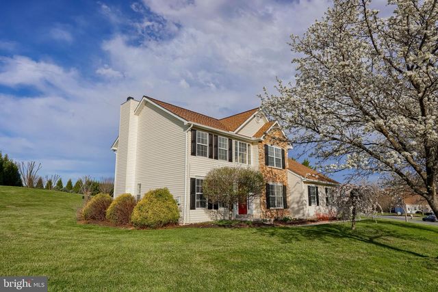 80 E SUMMIT DR, Littlestown, PA 17340