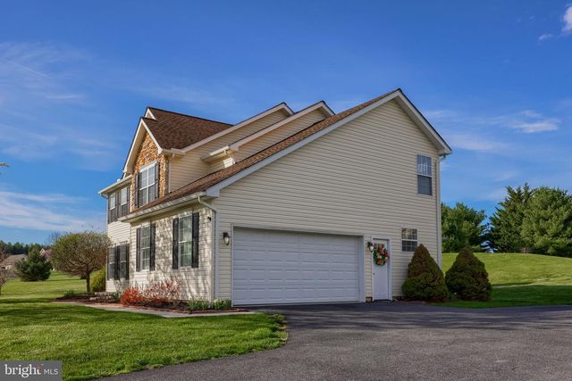 80 E SUMMIT DR, Littlestown, PA 17340