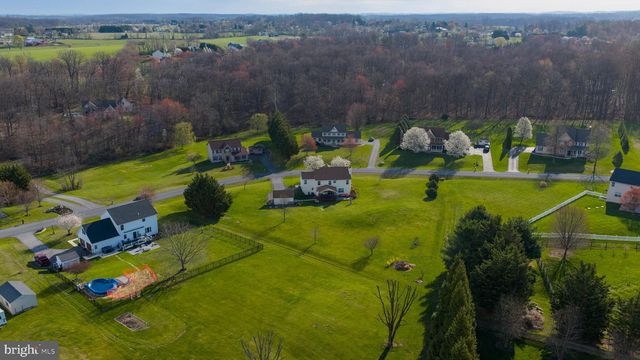 80 E SUMMIT DR, Littlestown, PA 17340