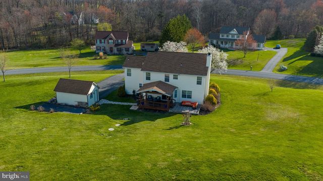 80 E SUMMIT DR, Littlestown, PA 17340