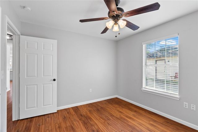 804 Avenue B, Sinton, TX 78387