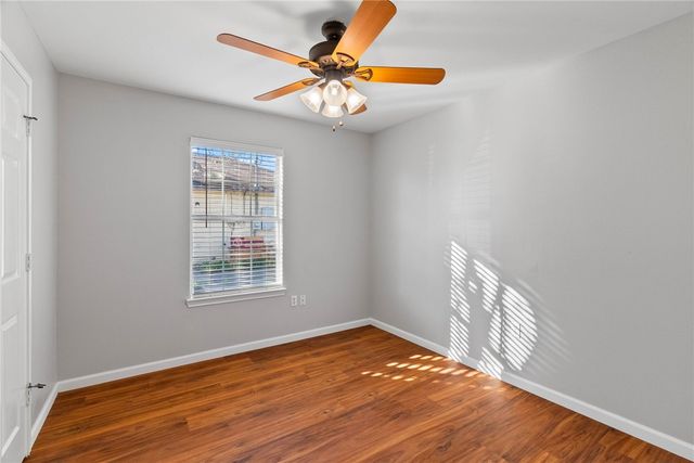 804 Avenue B, Sinton, TX 78387