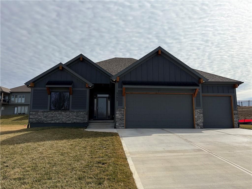 2503 WINDMILL Circle, Platte City, MO 64079