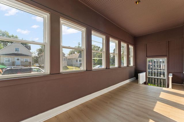 4844 Pine Avenue, Hammond, IN 46327