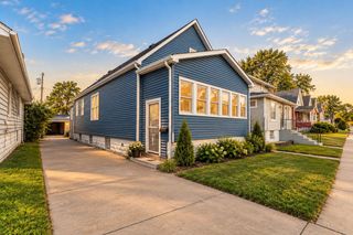 4844 Pine Avenue, Hammond, IN 46327