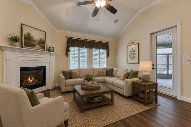 11 S Sandbells Park Lane, Montgomery, TX 77316