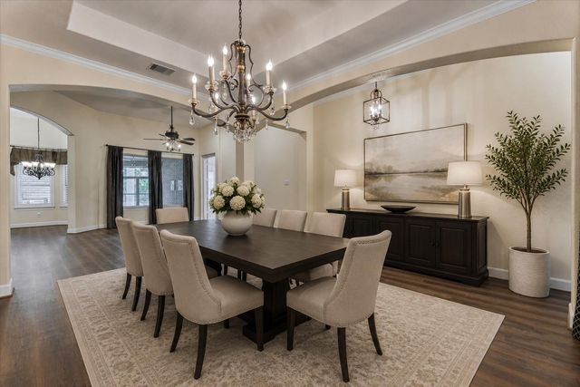 11 S Sandbells Park Lane, Montgomery, TX 77316