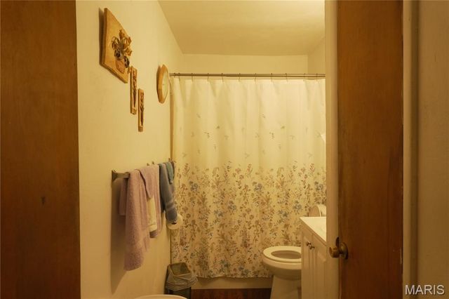 19 Leonard Drive, East St Louis, IL 62206