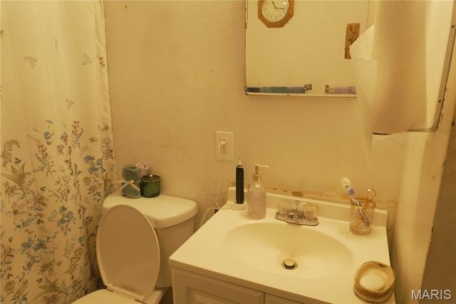 19 Leonard Drive, East St Louis, IL 62206