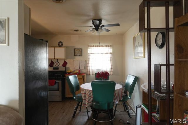 19 Leonard Drive, East St Louis, IL 62206